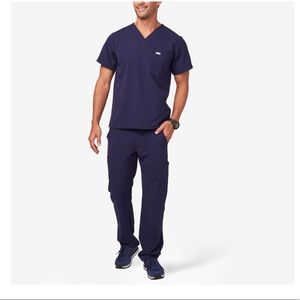 Men’s Figs Scrub top, Leon style